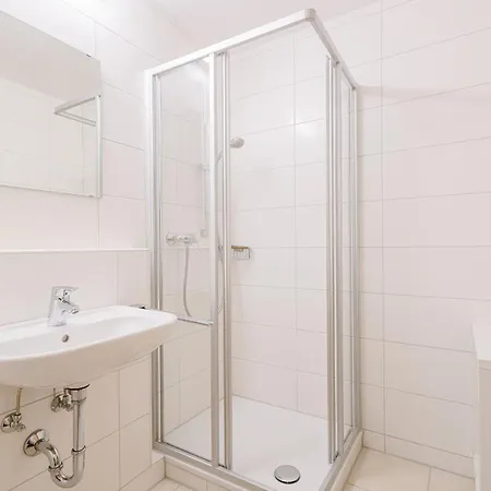 Ferienwohnpark Zwei-zimmer-apartment 49 45 Immenstaad am Bodensee